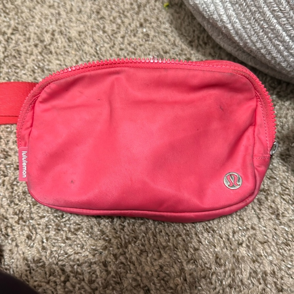 Lululemon belt bag